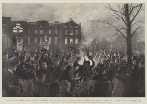 Gud bevare dronningen! Scene utenfor Buckingham Palace natt til fredag 9. mars, synger nasjonalsangen ved et signal gitt av Coloured Fire